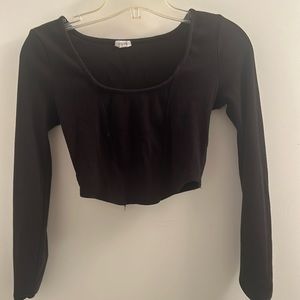 Garage black, cropped long sleeve